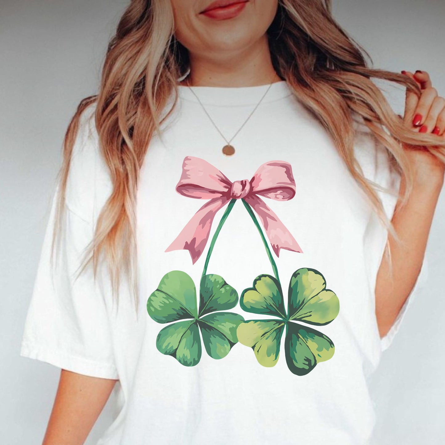 Lucky Cloves & Bow T-Shirt ππ