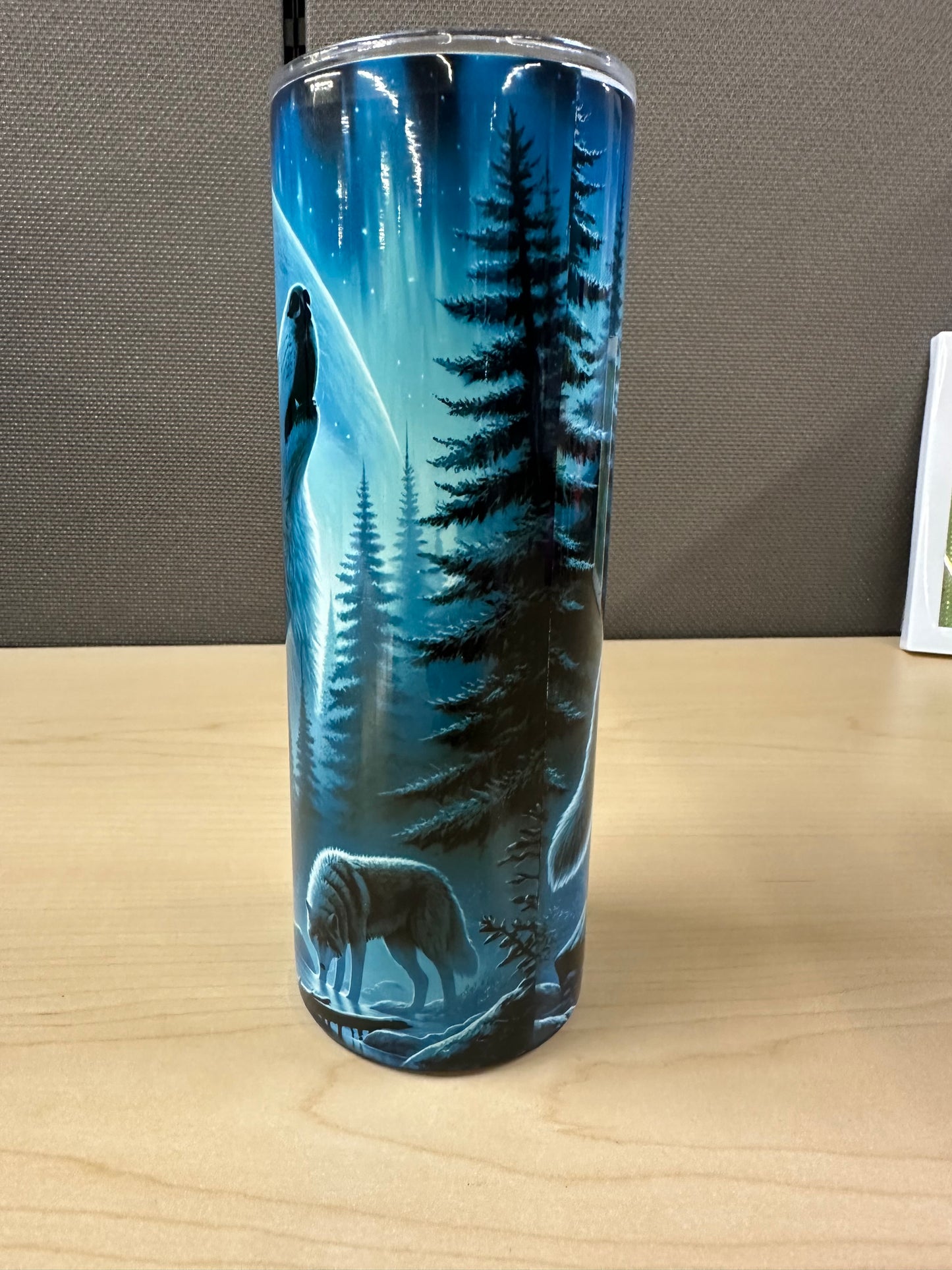 Blue Wolf 20oz Tumbler